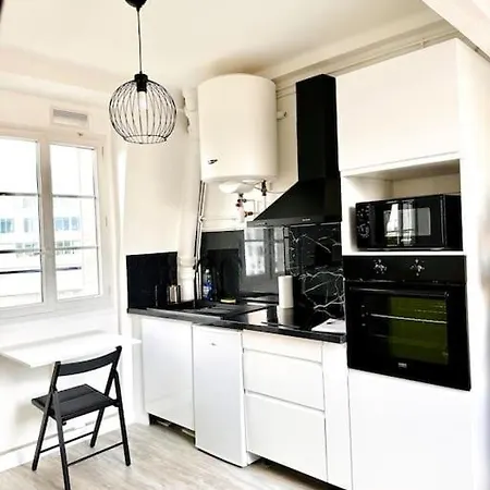 Appartement Vue Tour Eiffel Ligne 14 A Cote De Paris Gentilly Exterior foto