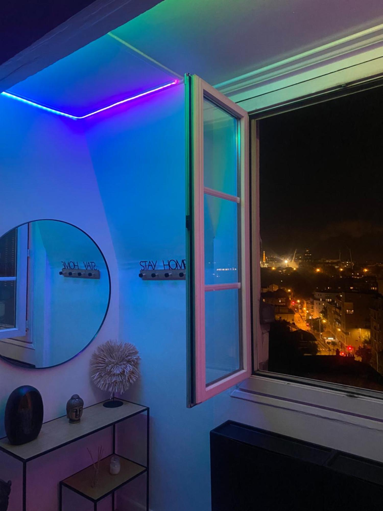Vue Tour Eiffel Ligne 14 A Cote De Paris Apartment Gentilly